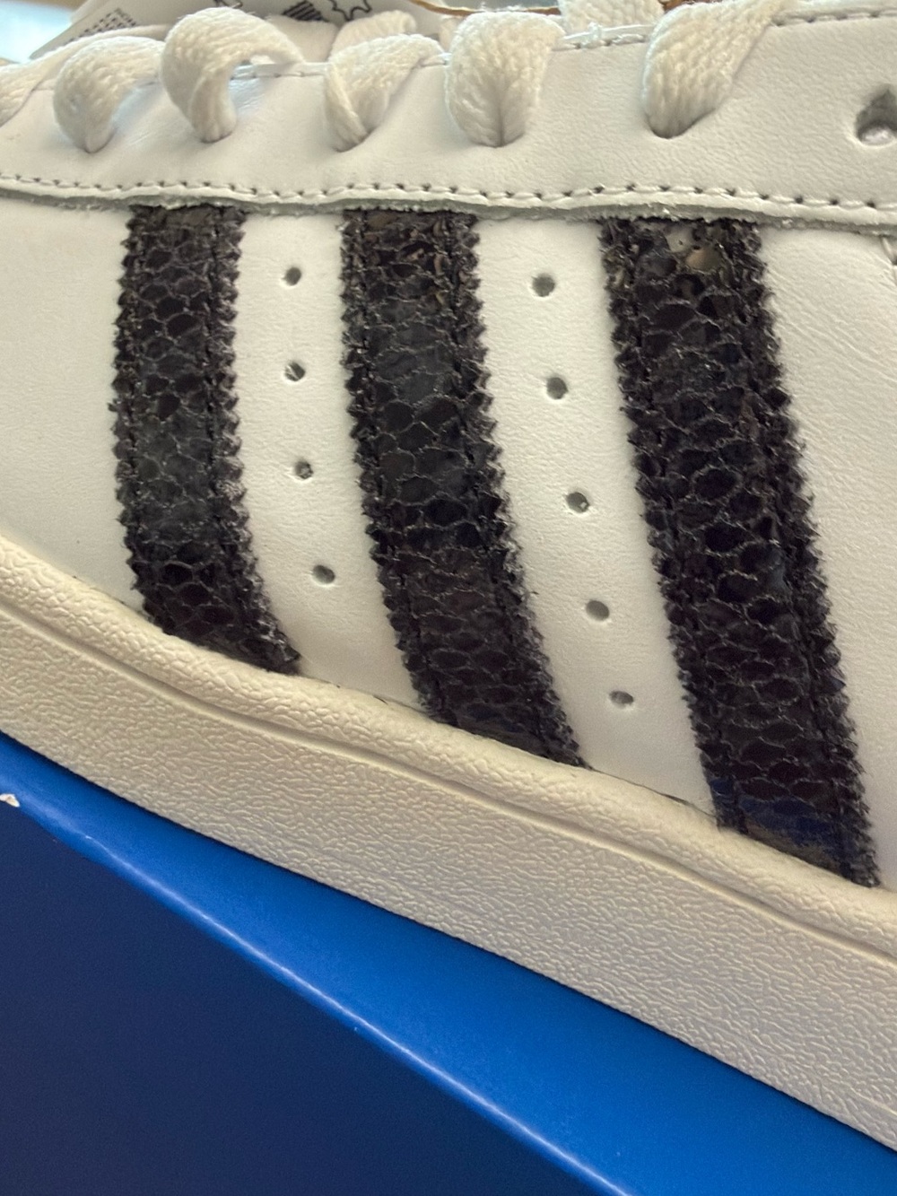 adidas Superstar II Snakeskin Stripes White (Women's) size 8 - Picture 8 of 11